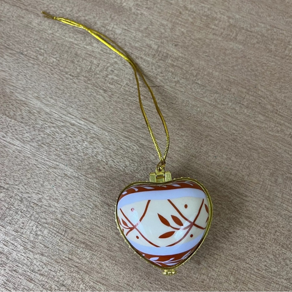 3 Valerie Parr Hill Porcelain Hearts Hope Peace Laughter Memory Trinket Ornament - Picture 8 of 12